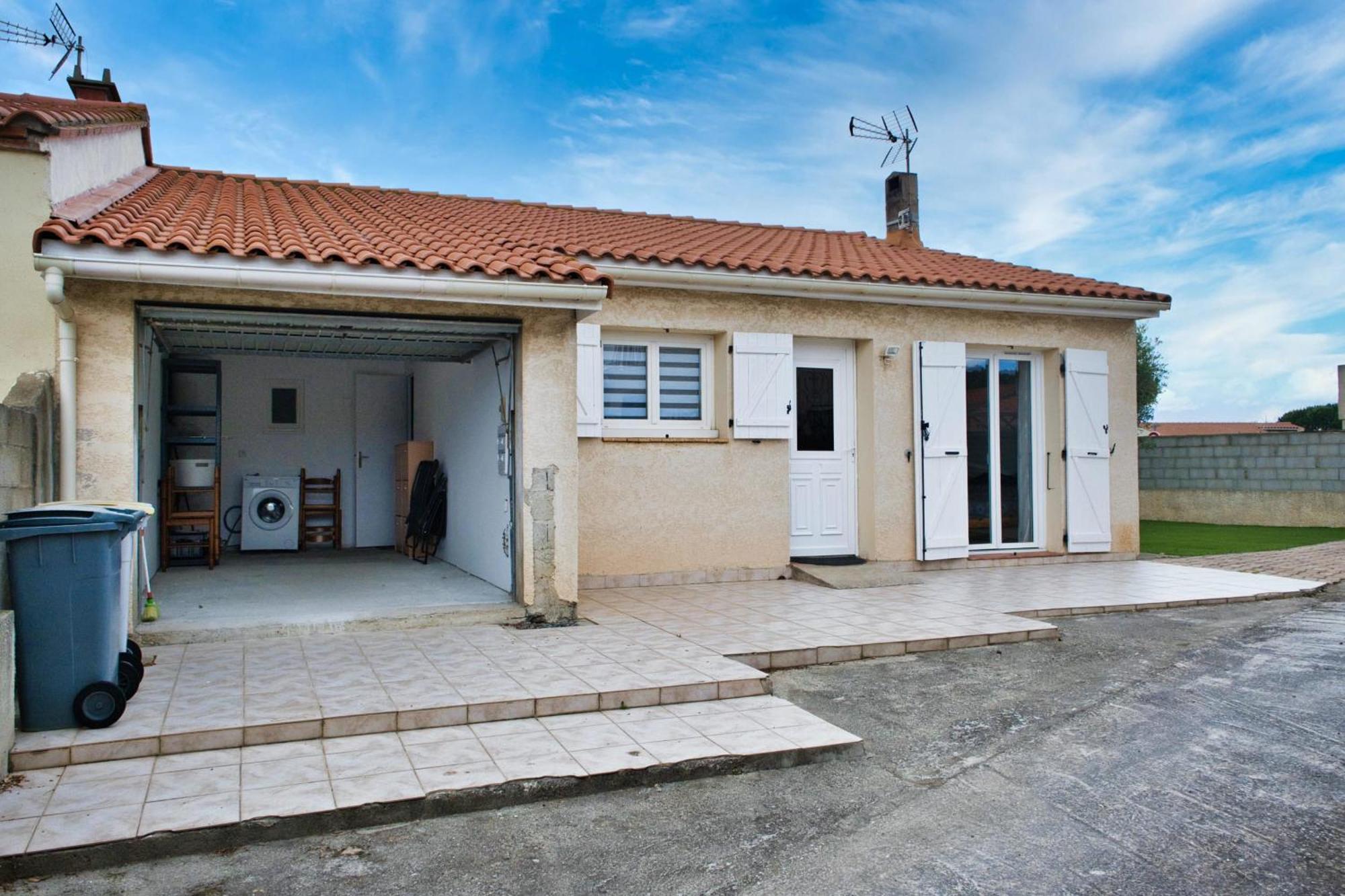 Family House With Garden Villa Saint-Hippolyte  ภายนอก รูปภาพ